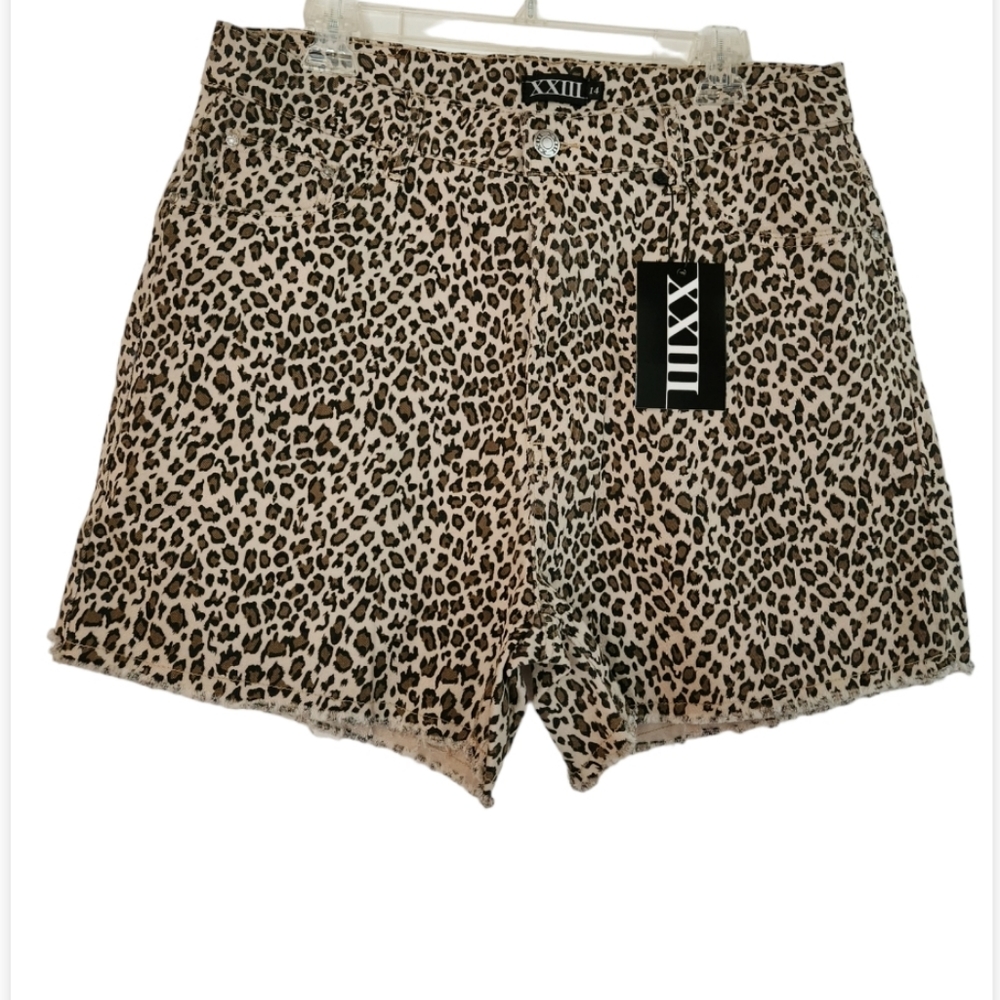 XXIII LEOPARD PRINT RAW HEM JEAN SHORTS SZ 10
